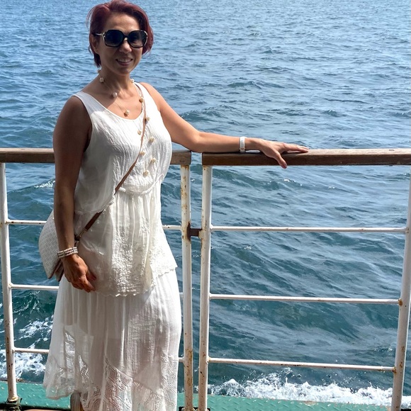 Meet your Posher, Anna - Picture 9 of 16